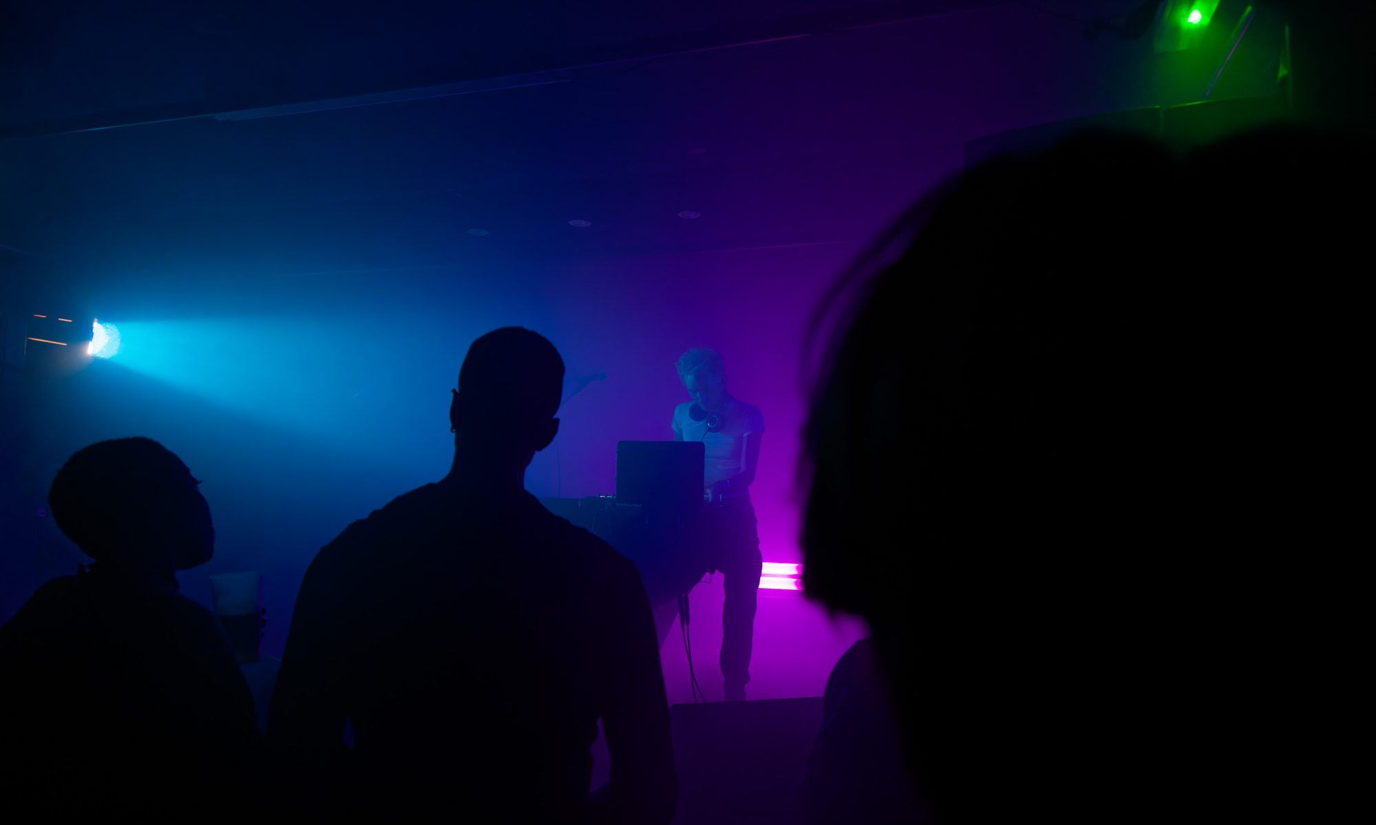stelios.exe performe en live, Marseille, France